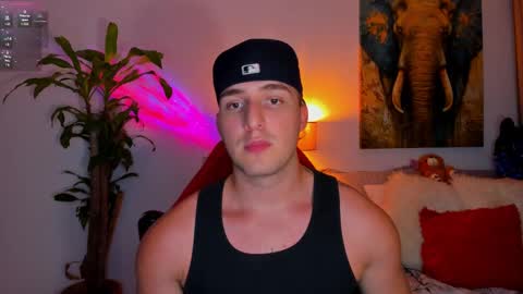 Snapshot of liam_oficial chatting on 03/01/25, 04:26 liam online show from 03/01/25, 04:26