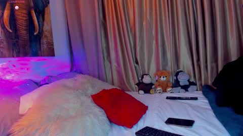 Snapshot of liam_oficial chatting on 09/19/25, 02:35 liam online show from 09/19/25, 02:35