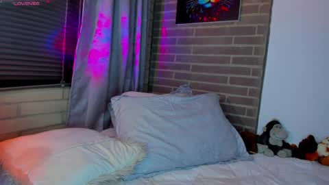 liam online show from 04/03/26, 03:15