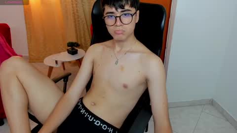 Snapshot of liam_orion chatting on 03/03/25, 08:54 LIAM online show from 03/03/25, 08:54