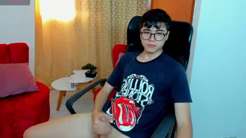 Snapshot of liam_orion chatting on 03/07/25, 07:05 LIAM online show from 03/07/25, 07:05