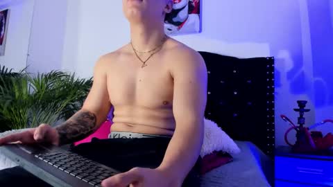 Call me Lian online show from 04/19/26, 01:10