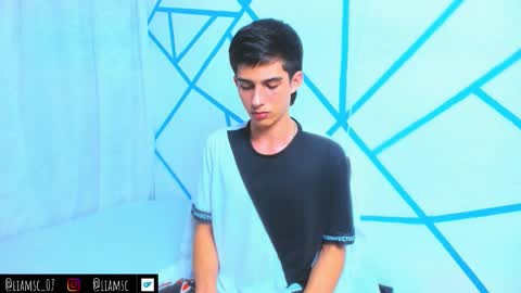 Liam scott77 online show from 10/30/25, 02:13