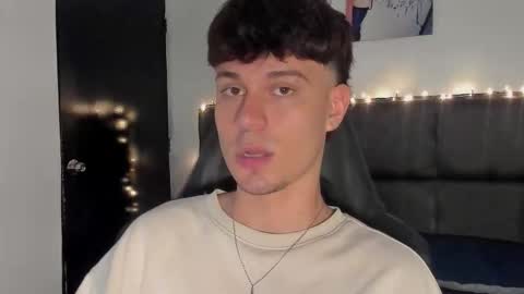 Liam Thurner online show from 10/22/25, 03:07