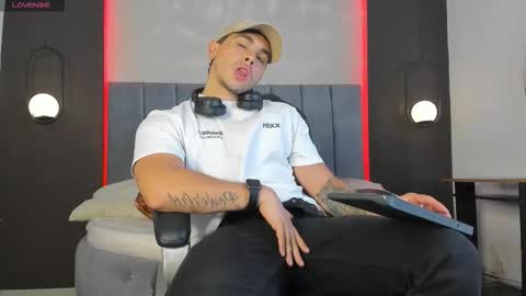 Liam online show from 02/12/26, 09:10