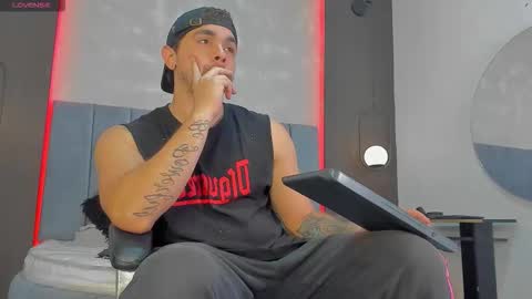 Liam online show from 03/09/26, 11:09