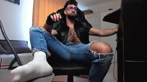 Liam online show from 02/04/26, 07:58