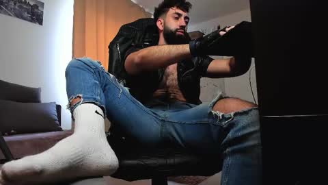 Liam online show from 03/12/26, 08:09