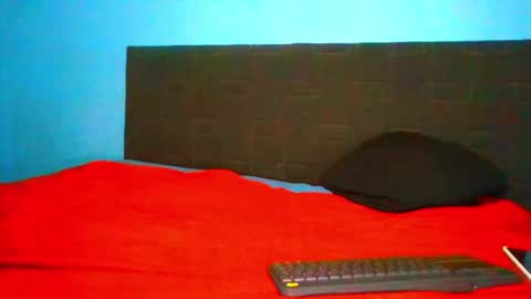 liam davies online show from 10/22/25, 01:28