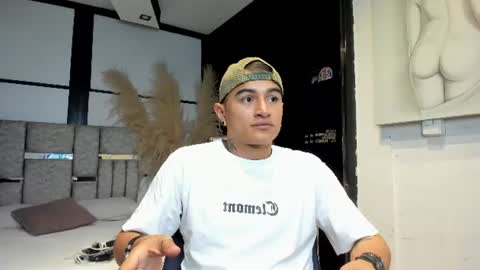 Snapshot of liamdeep_ chatting on 06/25/26, 07:40 LiamDeep online show from 06/25/26, 07:40