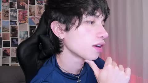 Liam online show from 03/11/25, 04:21