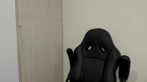 Liam online show from 02/15/26, 01:57