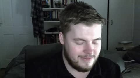 Snapshot of liamfoxx chatting on 11/30/25, 03:54 Liam Fox online show from 11/30/25, 03:54