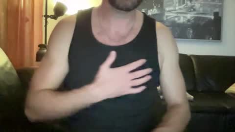 Snapshot of liamnilod chatting on 11/10/25, 08:19 Chris online show from 11/10/25, 08:19