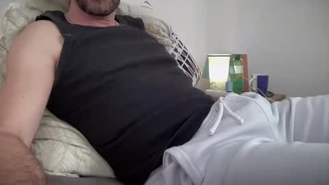 Snapshot of liamnilod chatting on 11/23/25, 09:09 Chris online show from 11/23/25, 09:09