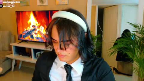 Tell me Liam online show from 10/01/25, 04:18