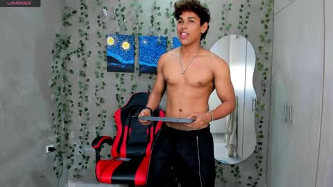 liamvibes212 online show from 04/16/26, 01:12