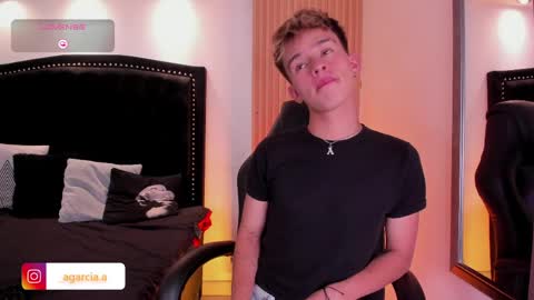 liam online show from 04/29/26, 04:16