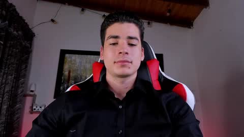 Snapshot of liamwyatt_ chatting on 01/01/25, 06:05 liamwyatt_ online show from 01/01/25, 06:05