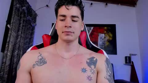 Snapshot of liamwyatt_ chatting on 02/25/25, 03:52 liamwyatt_ online show from 02/25/25, 03:52