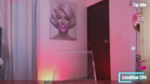 Snapshot of lian_karther1 chatting on 09/24/25, 11:35 missfernanda X online show from 09/24/25, 11:35