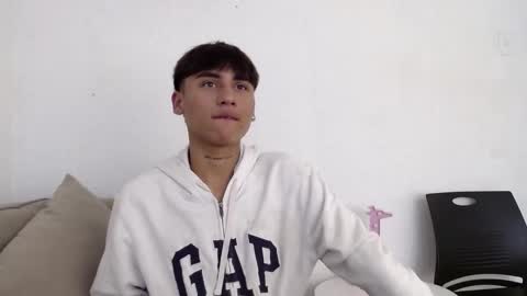 SAMUEL SAMY online show from 11/05/25, 08:42