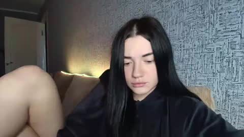 liana_diva online show from 11/16/25, 08:42