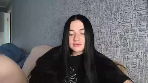 liana_diva online show from 06/04/26, 03:07