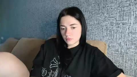 Snapshot of liana_diva chatting on 07/19/26, 09:35 liana_diva online show from 07/19/26, 09:35
