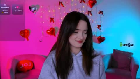 Little Liana  online show from 04/07/26, 07:03