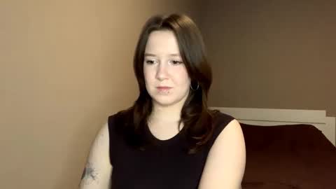 Sofia online show from 04/13/26, 04:23
