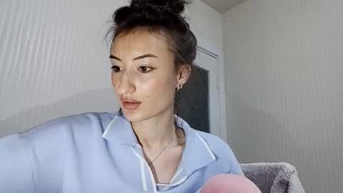 Snapshot of lianefinkel chatting on 11/23/25, 11:26 Lia online show from 11/23/25, 11:26