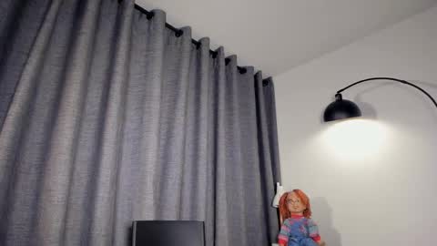 Snapshot of lianewhite chatting on 11/13/25, 12:20 lianewhite online show from 11/13/25, 12:20