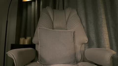 lianewhite online show from 02/09/26, 01:20