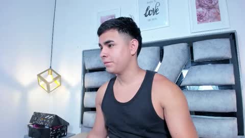 Snapshot of lianfox_ chatting on 03/26/26, 12:11 lianfox_ online show from 03/26/26, 12:11