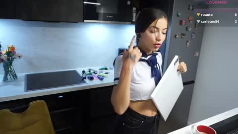 LianiLoverx online show from 10/18/25, 10:54