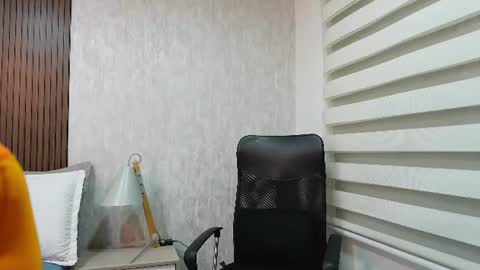 lianjones9 online show from 06/21/26, 05:04