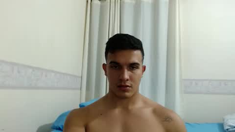 Snapshot of lianstonne chatting on 04/21/26, 02:15 Liamstonne online show from 04/21/26, 02:15