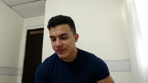 Snapshot of lianstonne chatting on 04/27/26, 02:59 Liamstonne online show from 04/27/26, 02:59