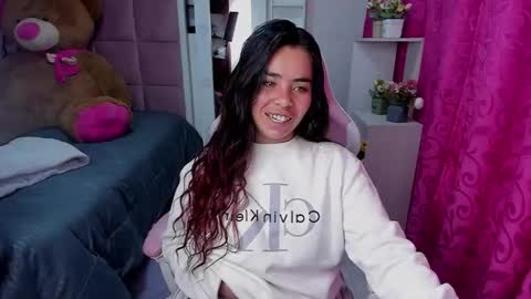 Snapshot of liany_taylor chatting on 02/15/26, 02:52 liany_taylor online show from 02/15/26, 02:52