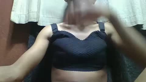 Snapshot of liaraisha chatting on 10/01/25, 02:50 liaraisha online show from 10/01/25, 02:50
