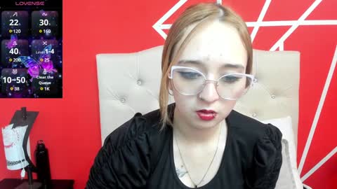 Lia Roberts online show from 12/26/24, 12:05