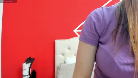 Lia Roberts online show from 12/27/24, 12:12