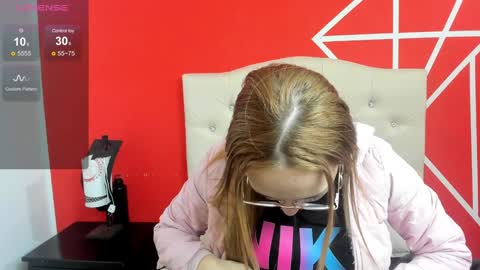 Lia Roberts online show from 12/30/24, 12:09