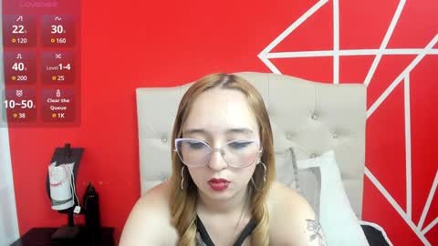 Lia Roberts online show from 01/10/25, 04:30