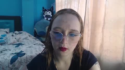 Lia Roberts online show from 03/10/25, 12:04