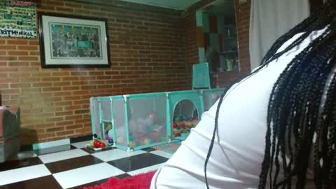 Snapshot of liarouse04 chatting on 03/21/26, 09:36 Liarouse04 online show from 03/21/26, 09:36