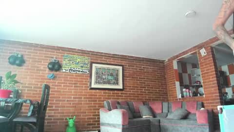 Snapshot of liarouse04 chatting on 04/15/26, 01:18 Liarouse04 online show from 04/15/26, 01:18