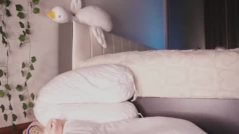 Snapshot of liass_molly chatting on 02/23/25, 09:59 Molly you can find Bunny here -- online show from 02/23/25, 09:59