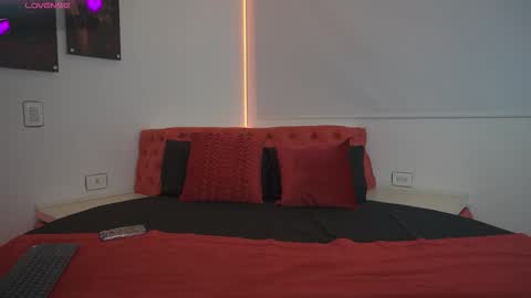 Snapshot of liasuaza chatting on 02/26/26, 12:59 liasuaza online show from 02/26/26, 12:59